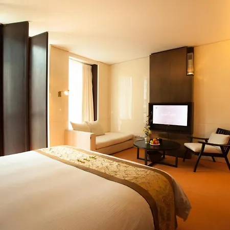 Hotel Momc-3